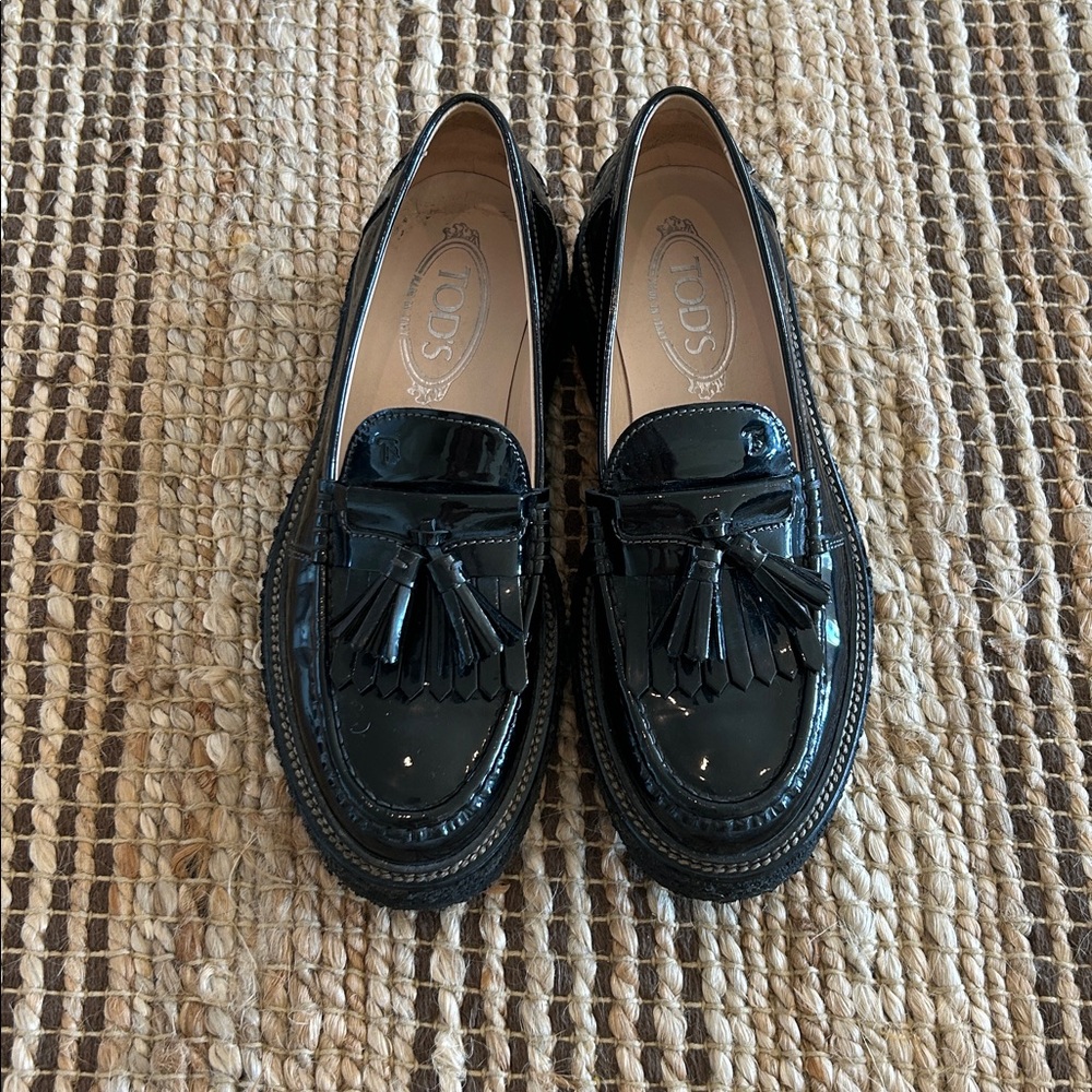 Tods patent leather tassel loafers